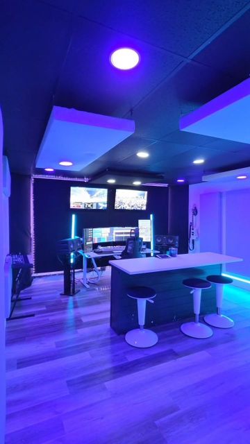☁️🌎👽
.
.
.
.
.
Looking for a recording studio in Durham? Tunes Recording Studio is located in Durham North Carolina in a 1200sqft recording studio, podcast studio, and a multimedia studio equipped with state-of-the-art gear like microphones, instruments, 2 private podcast studio rooms, lights, green screen, live streaming, music videos,  custom beats, mixing, mastering, photoshoots, and all other multimedia related projects.
Click the "link in our profile" OR send us a message if you're interested in working with one of our highly skilled studio engineers, producers, photographers, and videographers. Tunes Recording Studio in Durham NC is the one-stop-shop for all music & video related projects. 
#recordingstudio #musicstudio #durhamstudio #durhamnc